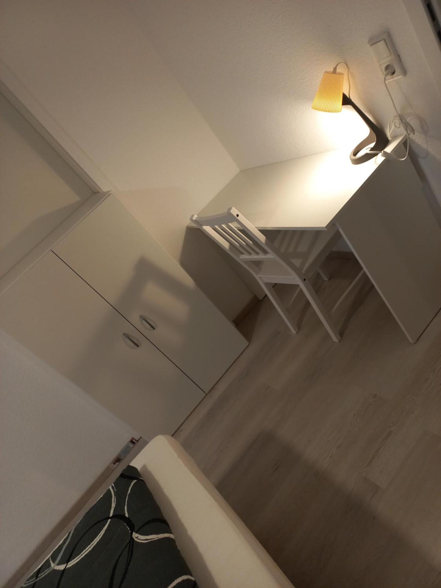 Modern Hoteliving Giessen Bilik gambar